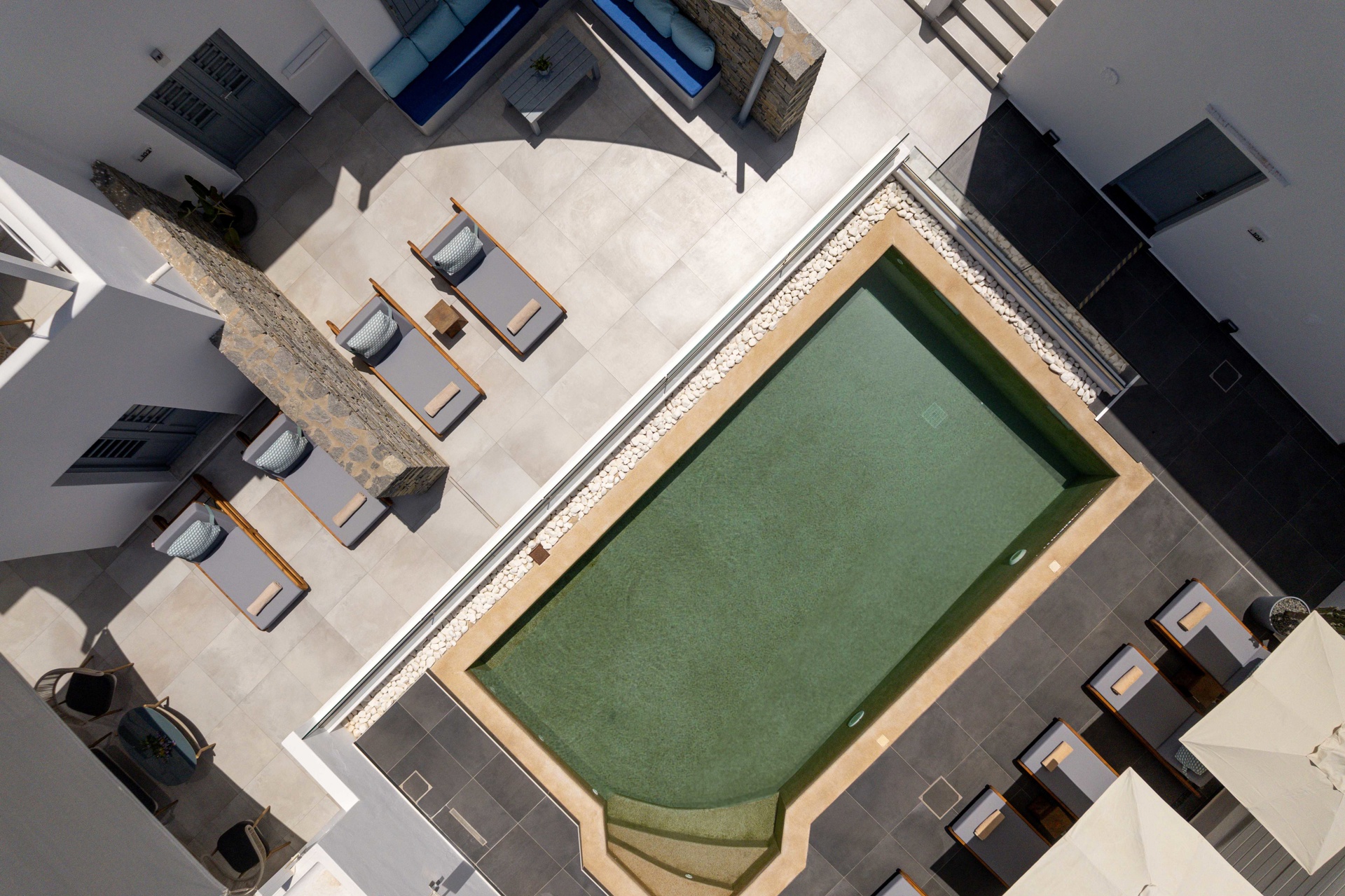 von_poll_real_estate_property_1045137_image_18