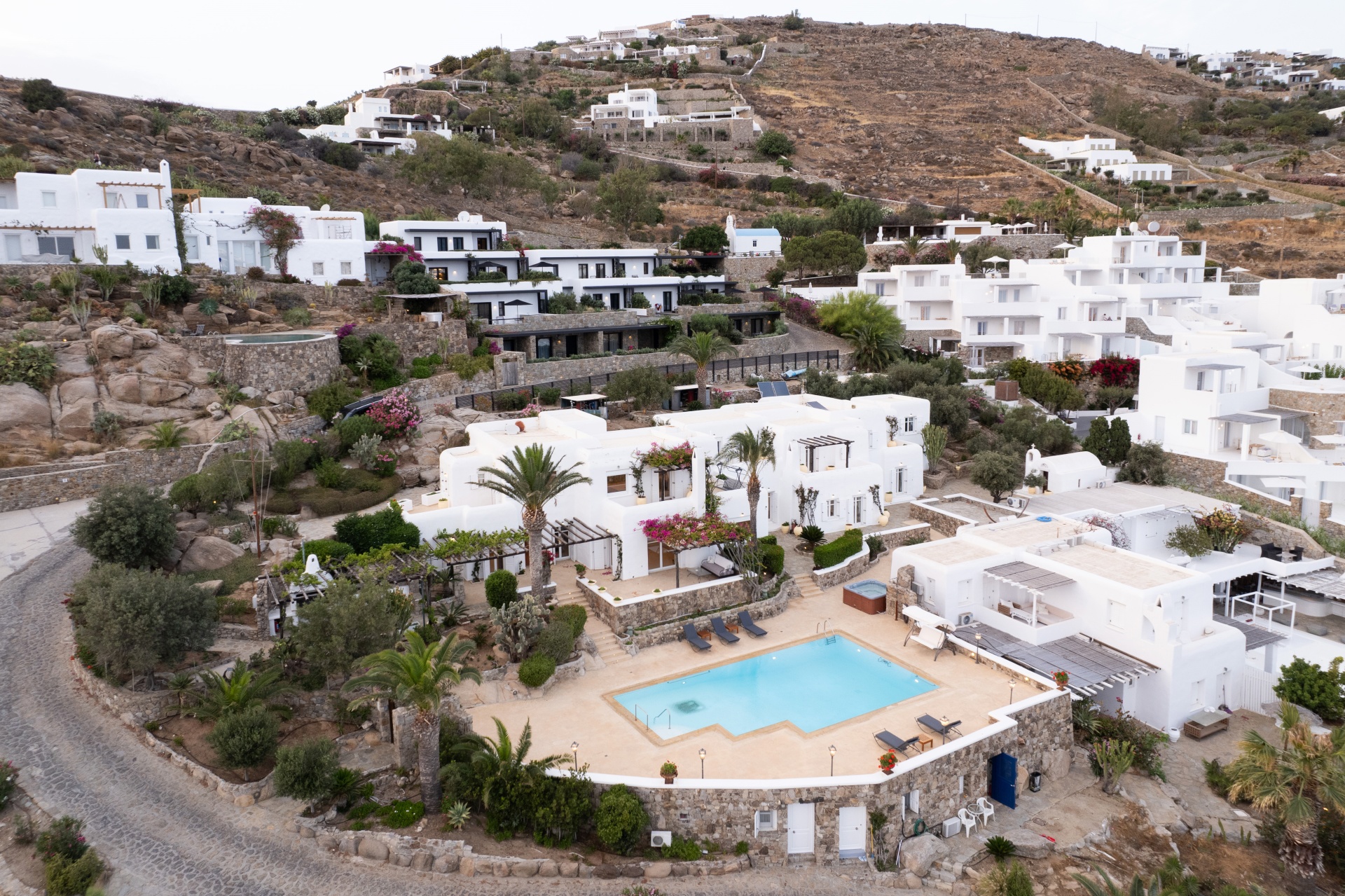 von_poll_real_estate_property_1045936_image_3