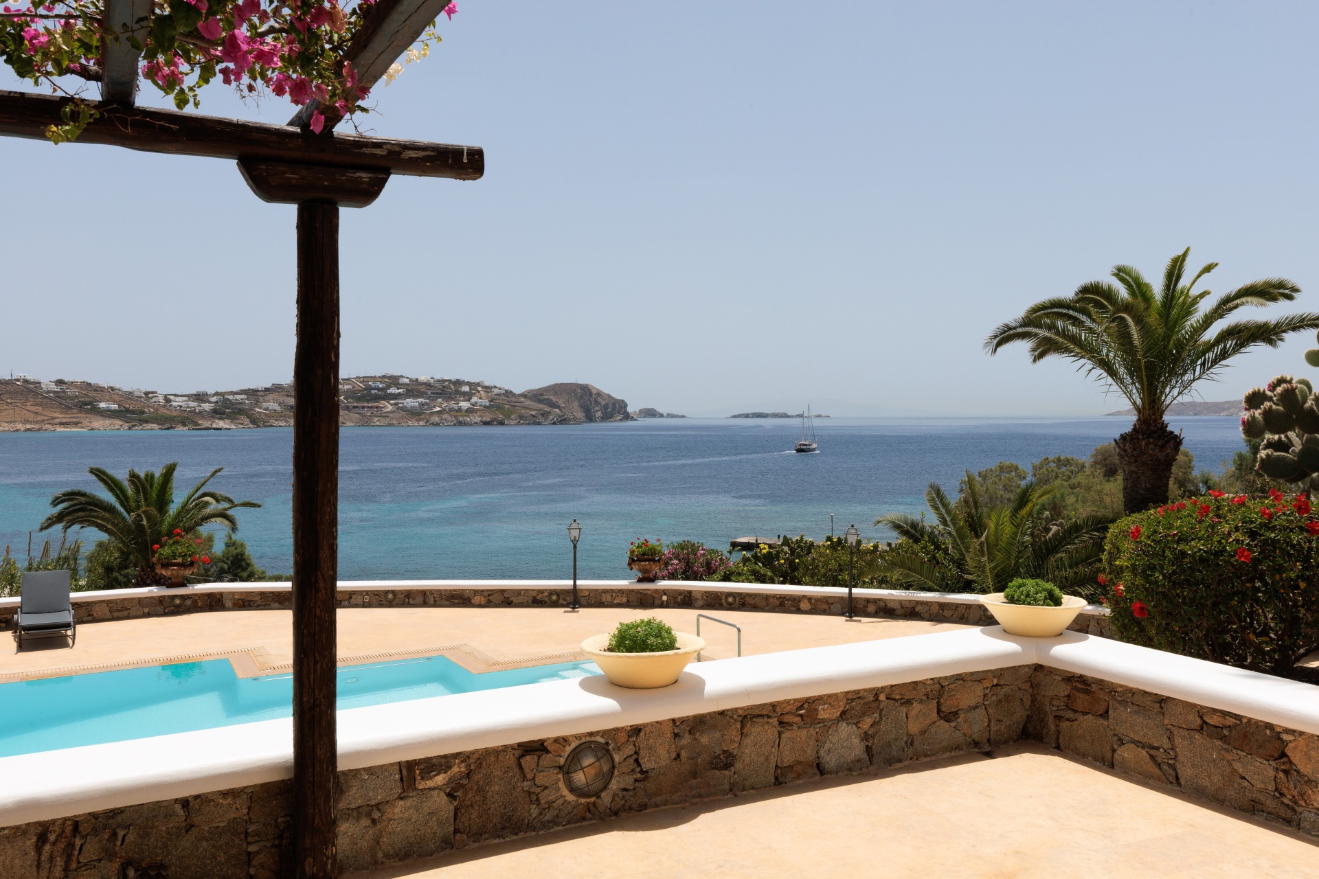 von_poll_real_estate_property_1045936_image_1