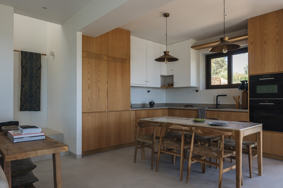 d8405836cff540f8908294c9204fb473