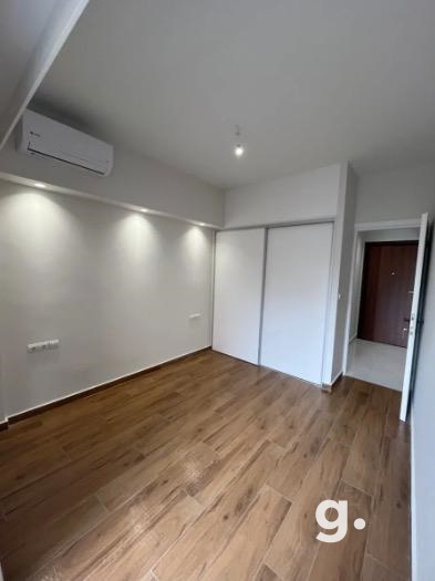 Greecing Real Estate