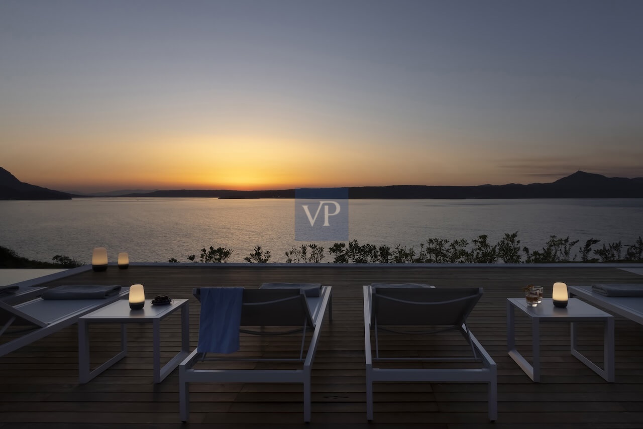 Villa Aoria - Seafront Luxurious Villa in Chania, Crete