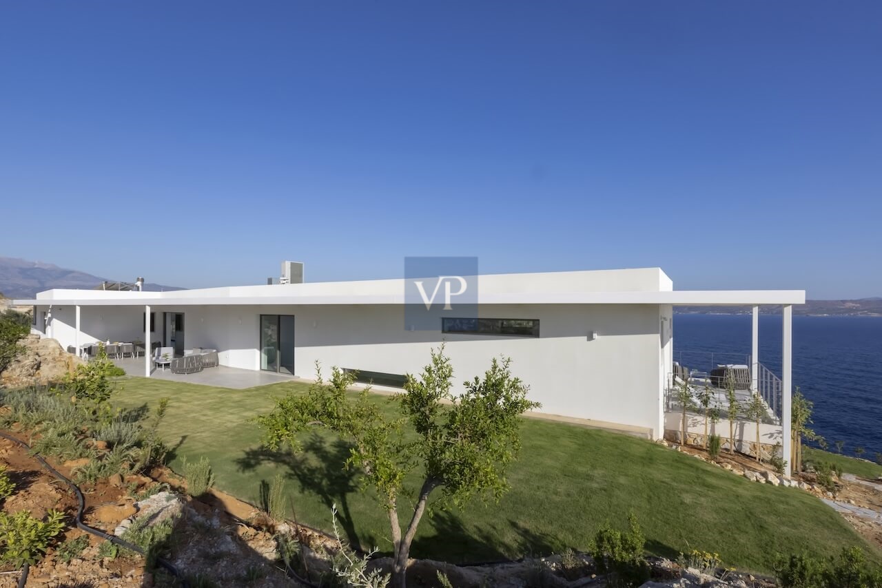 Villa Aoria - Seafront Luxurious Villa in Chania, Crete