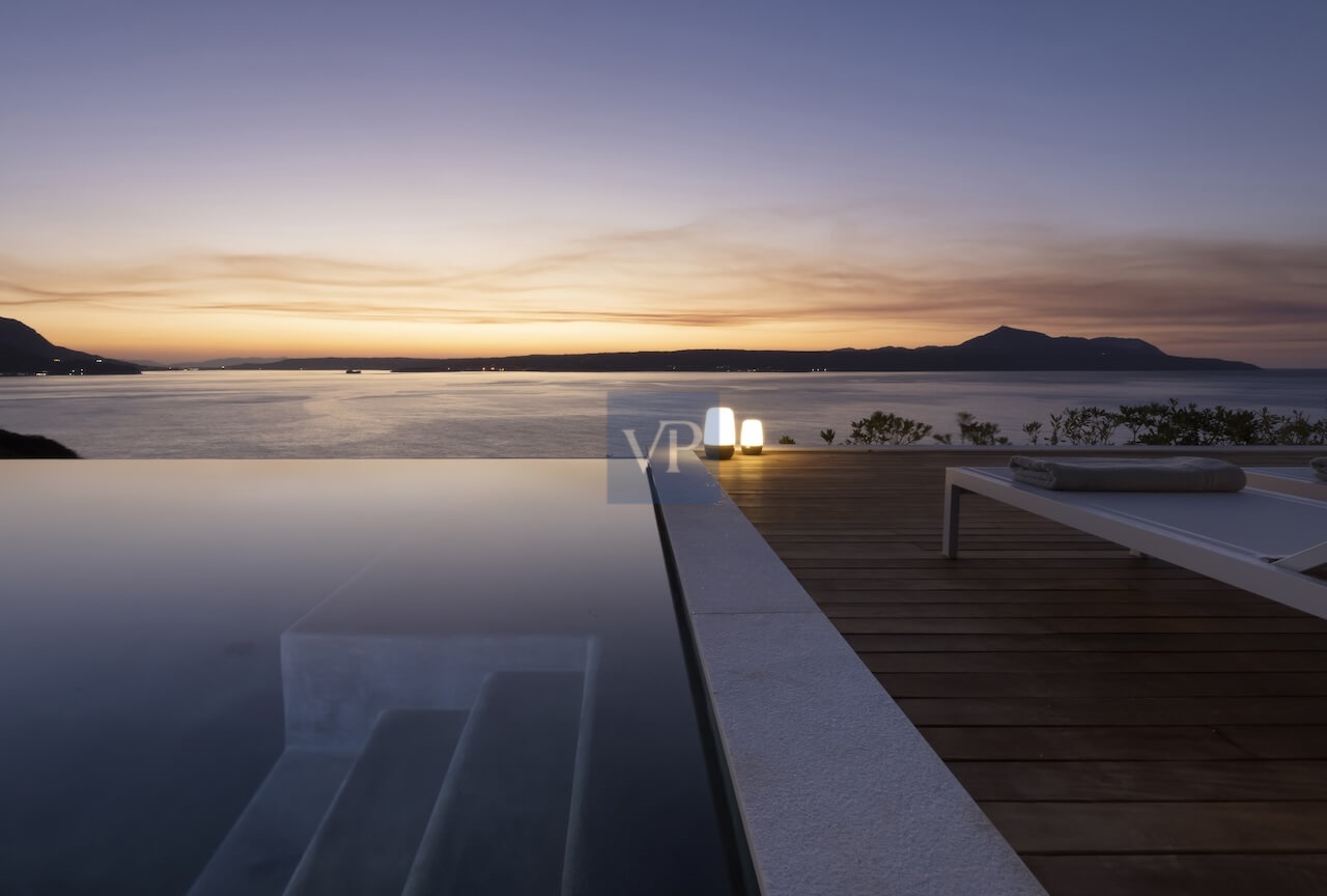 Villa Aoria - Seafront Luxurious Villa in Chania, Crete