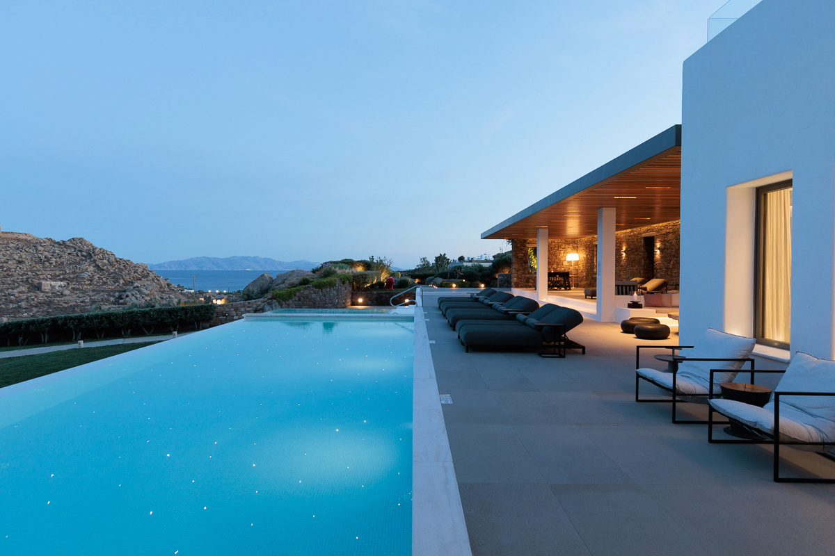 von_poll_real_estate_property_1084853_image_0