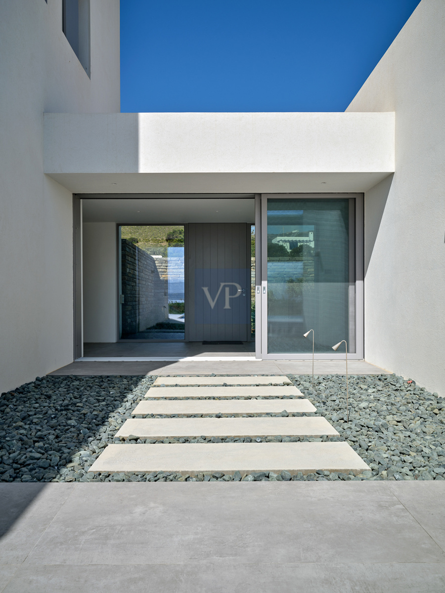 Seafront Villa Breeze in Antiparos: A Coastal Masterpiece