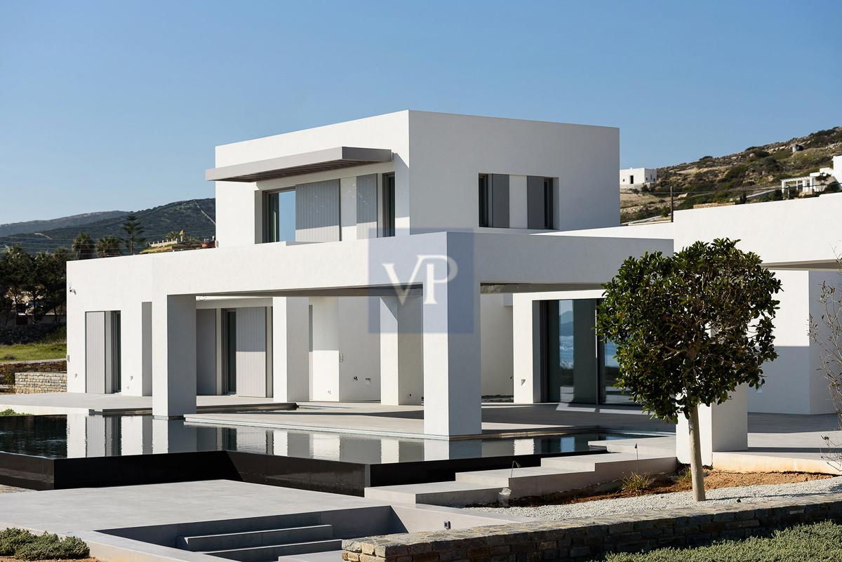 Seafront Villa Breeze in Antiparos: A Coastal Masterpiece