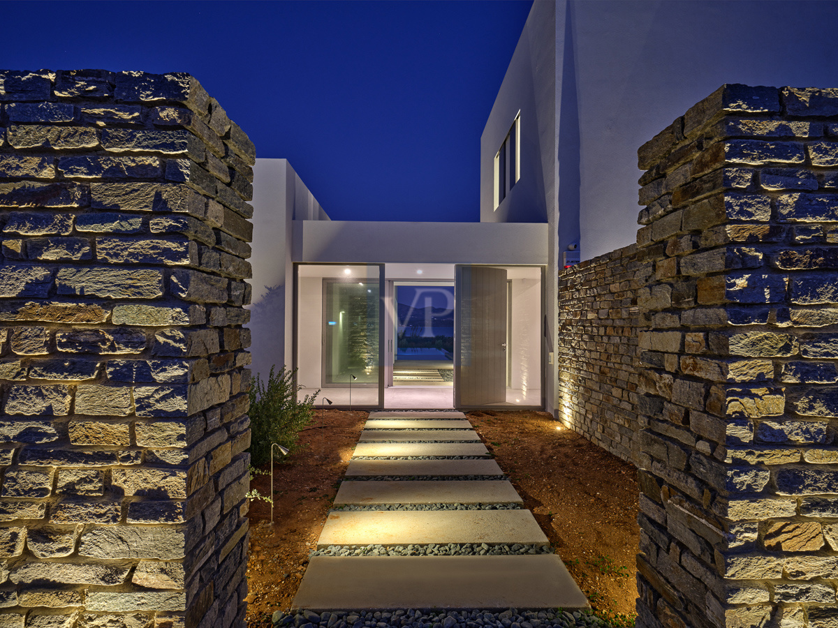 Seafront Villa Breeze in Antiparos: A Coastal Masterpiece