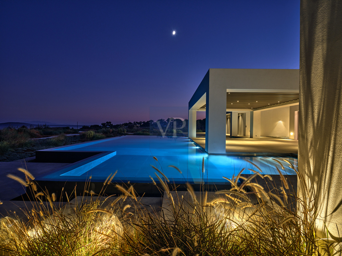 Seafront Villa Breeze in Antiparos: A Coastal Masterpiece