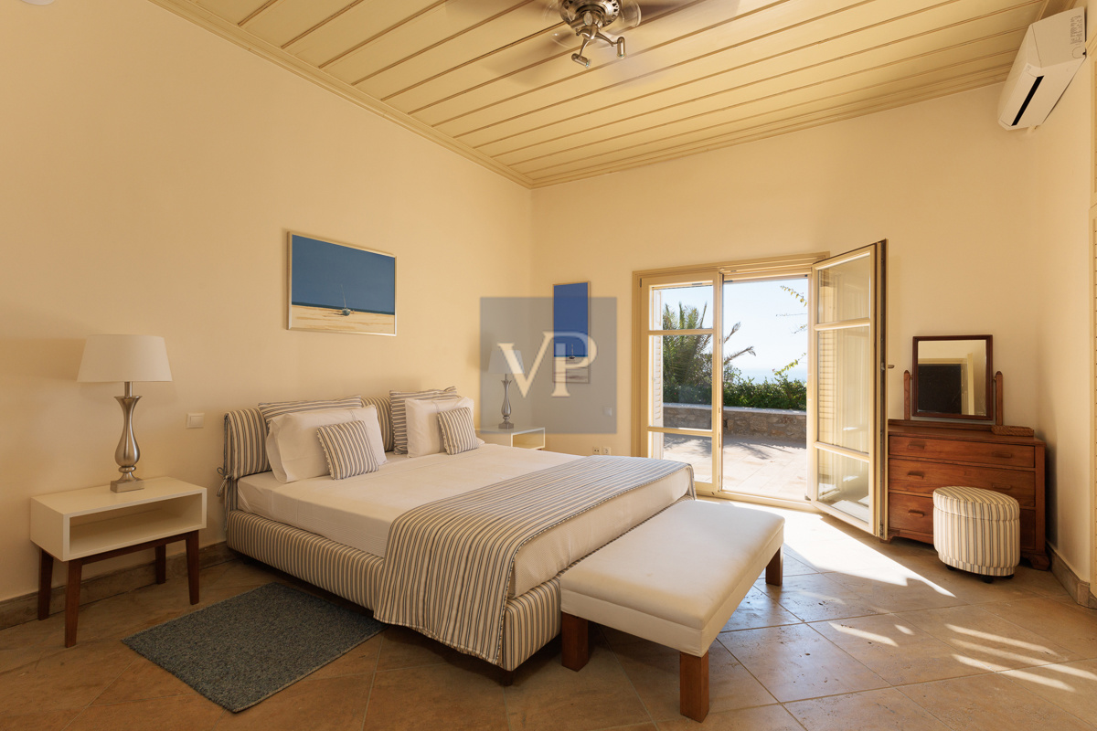 Villa Wild Blue Luxurious Cycladic Retreat in Tourlos Mykonos