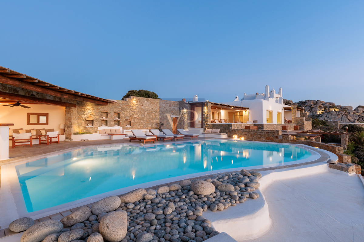 Villa Wild Blue Luxurious Cycladic Retreat in Tourlos Mykonos