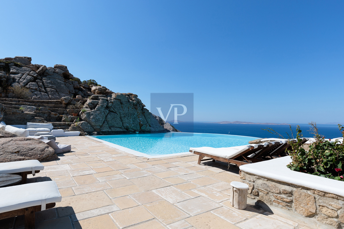 Villa Sea Salt with Sunset View in Tourlos, Mykonos 