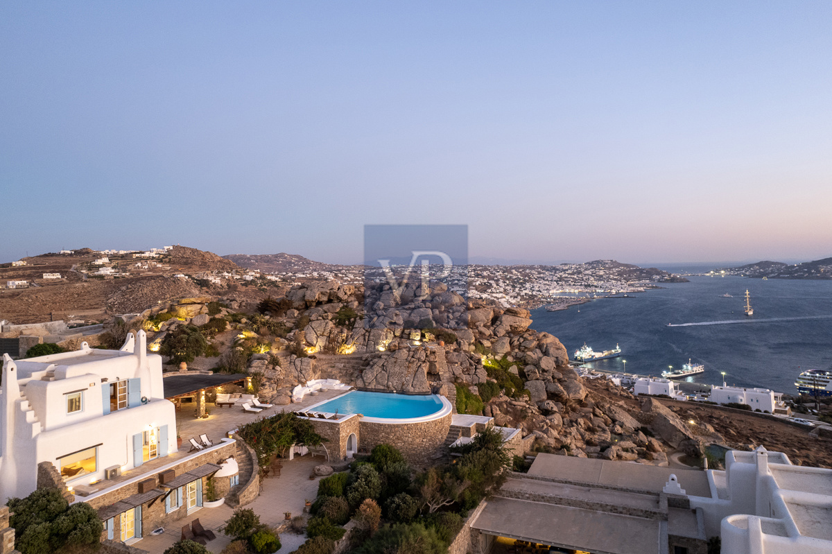 Villa Sea Salt with Sunset View in Tourlos, Mykonos 