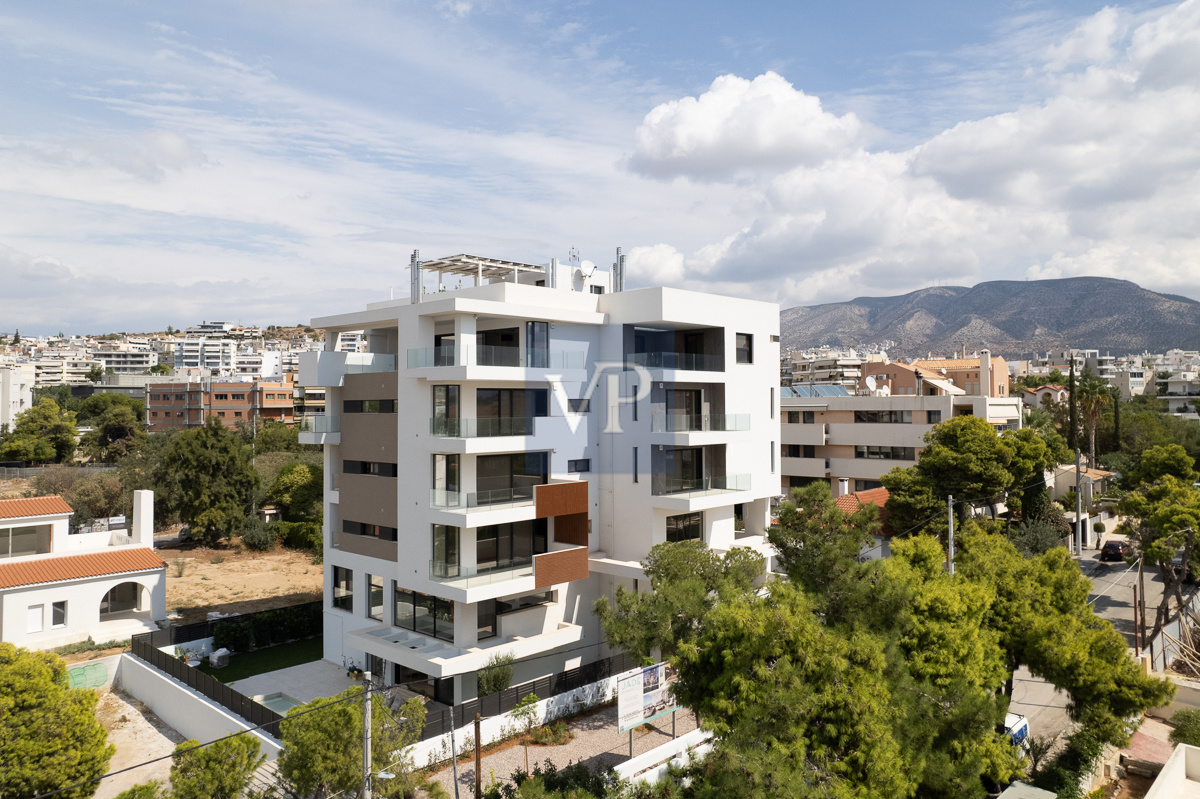 Penthouse Opalyn with Jacuzzi in Athens Riviera 