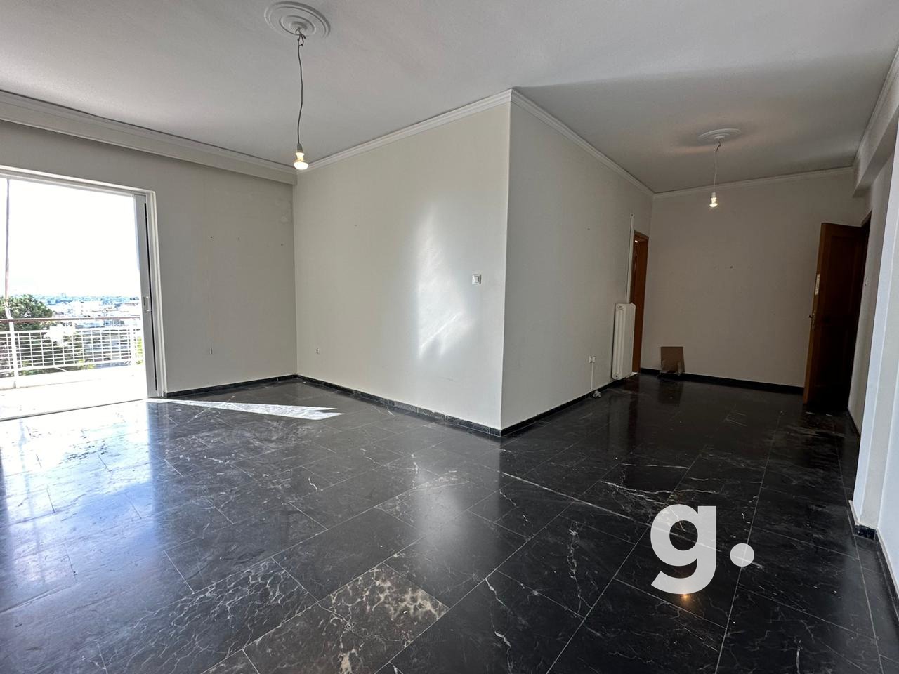 Greecing Real Estate