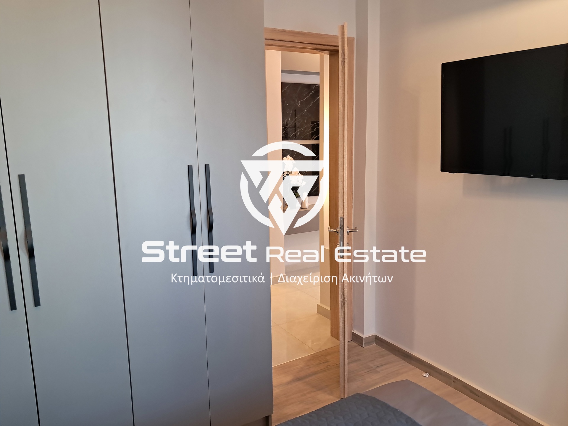 Street Real Estate