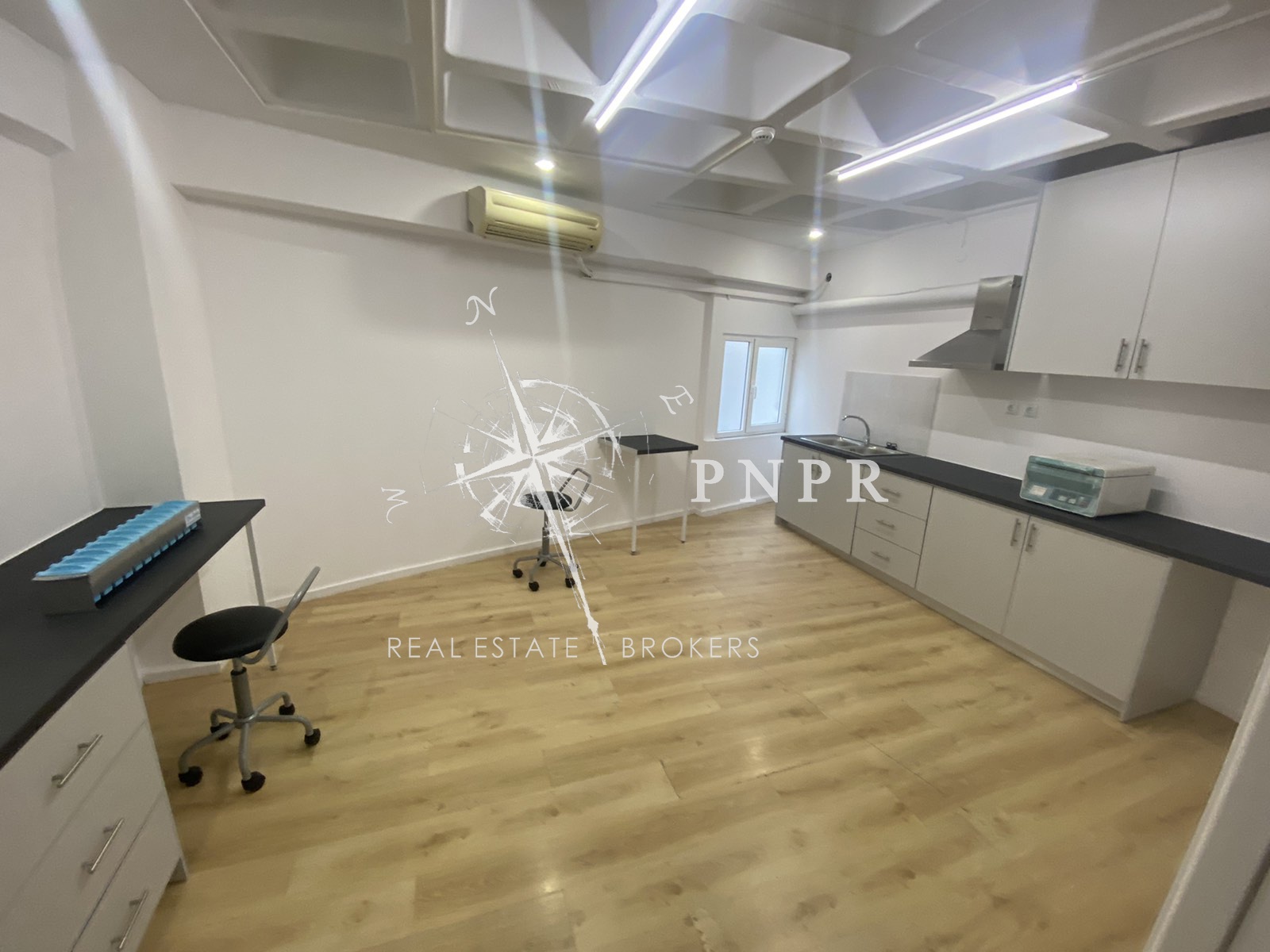 PNPR REAL ESTATE BROKERS EE
