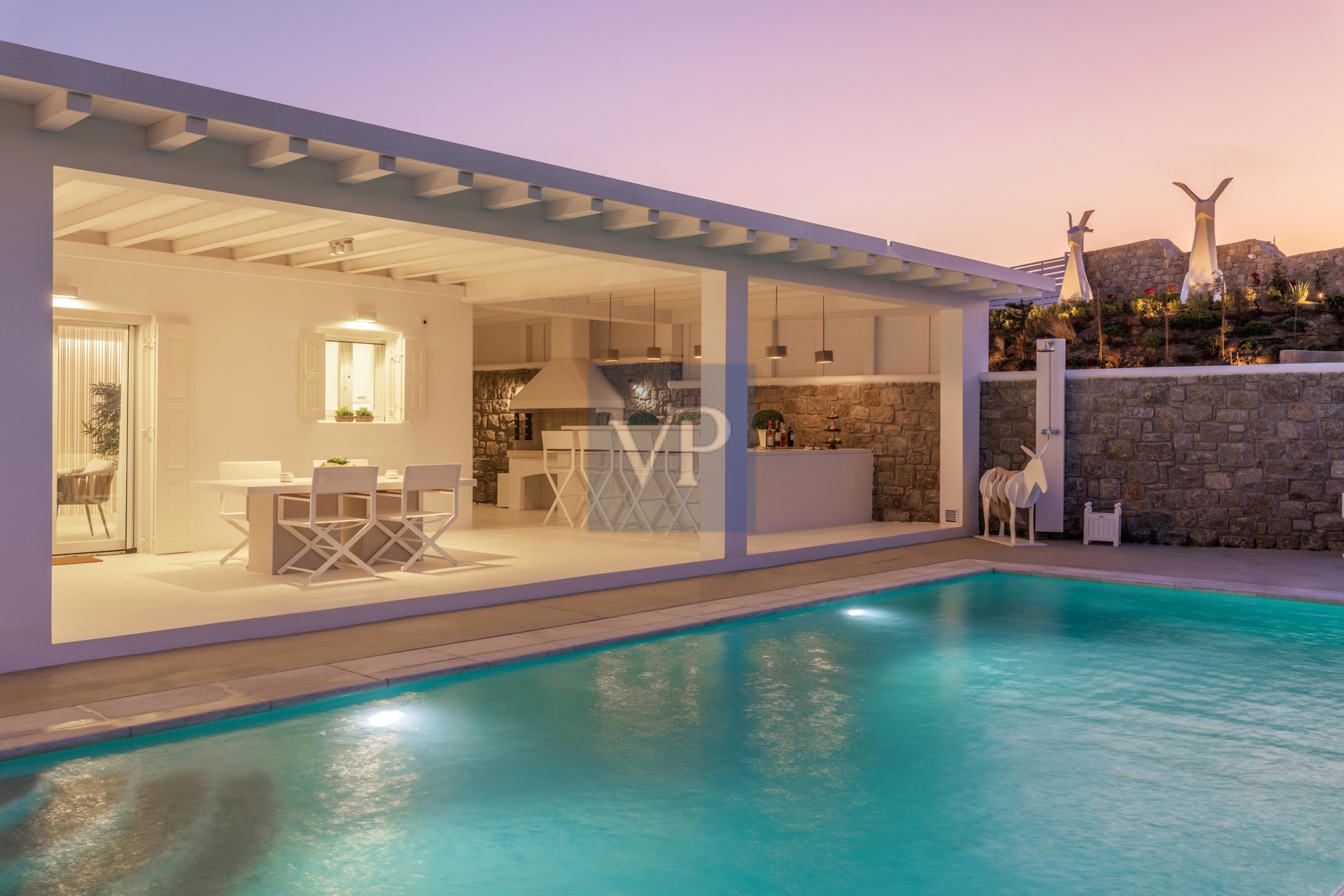 von_poll_real_estate_property_1324355_image_0