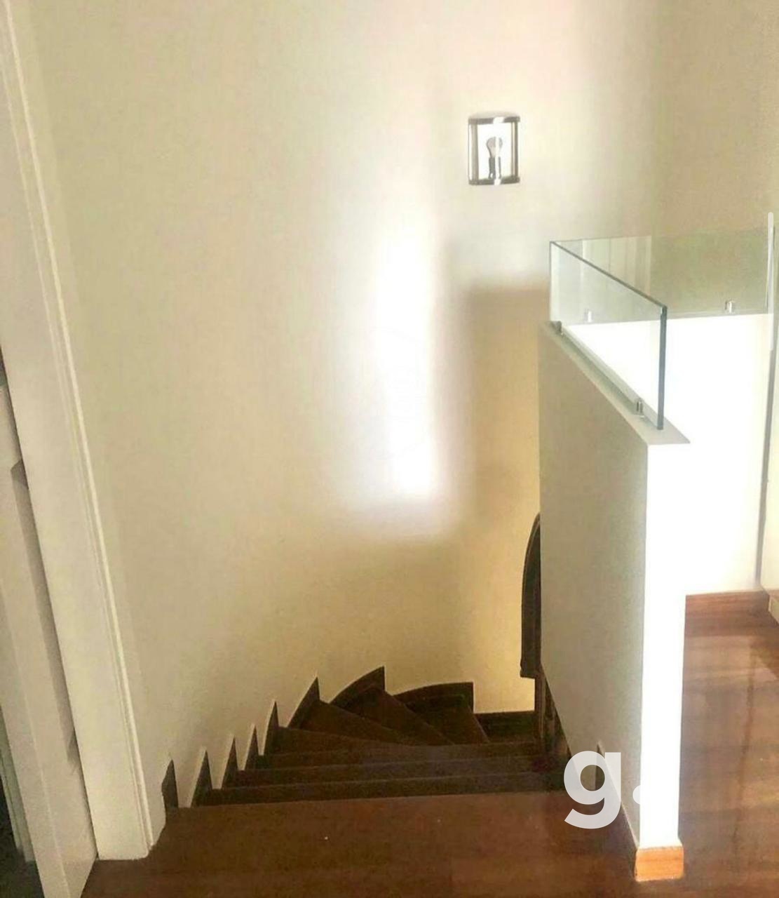 Greecing Real Estate