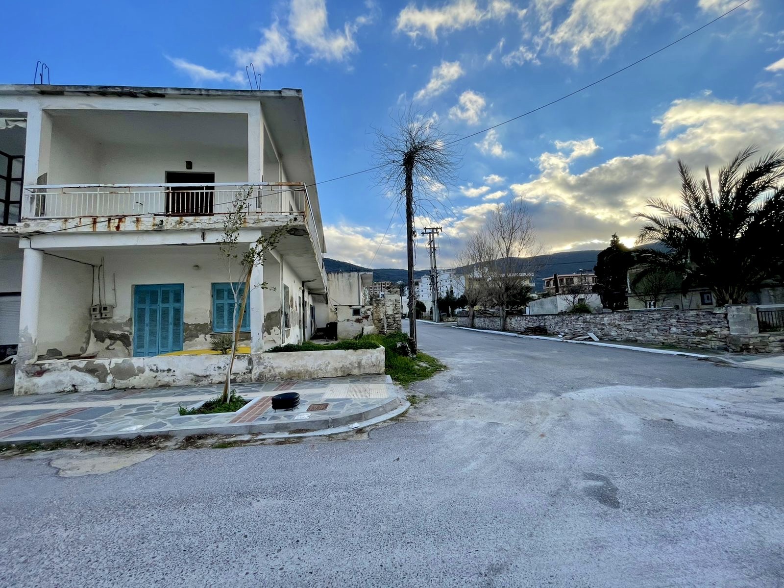 Selling Evia Real Estate