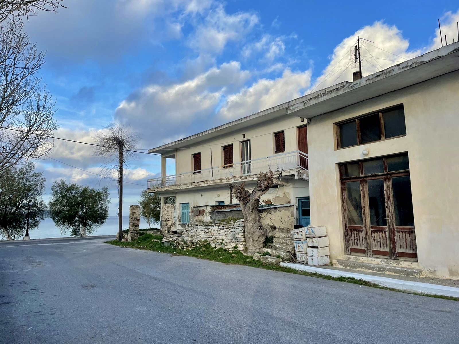 Selling Evia Real Estate