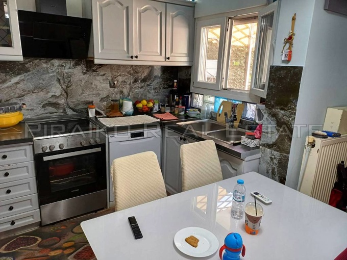 Piraiko Real Estate