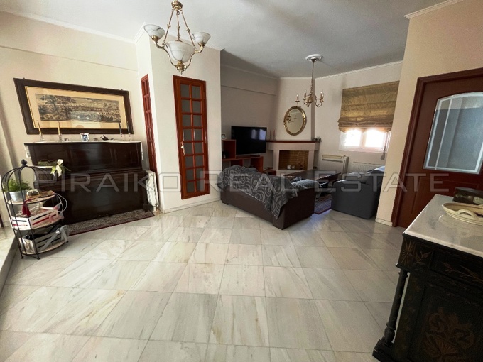 Piraiko Real Estate