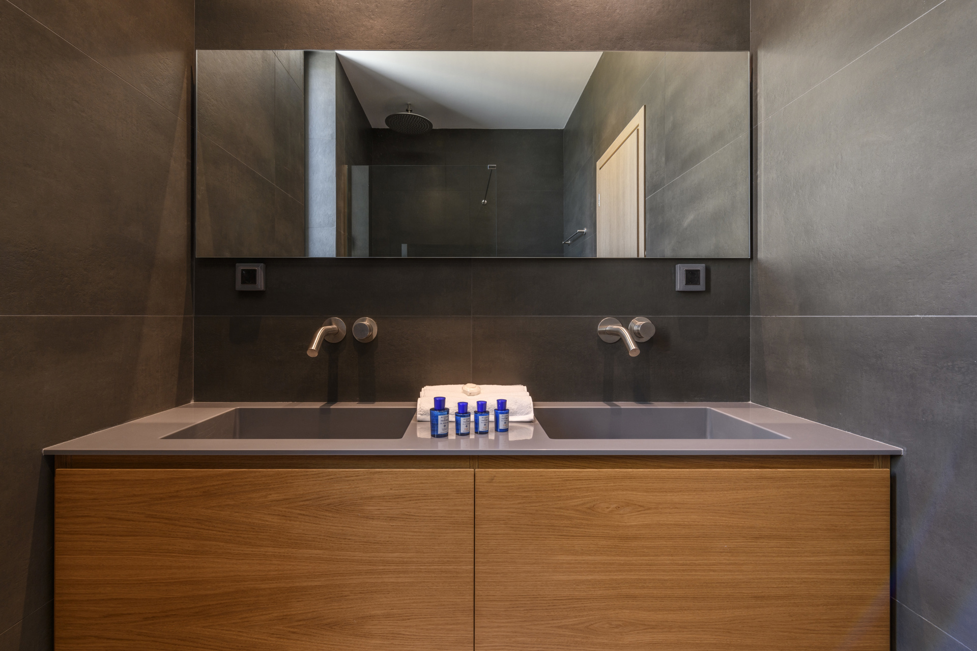 von_poll_real_estate_property_1488281_image_14