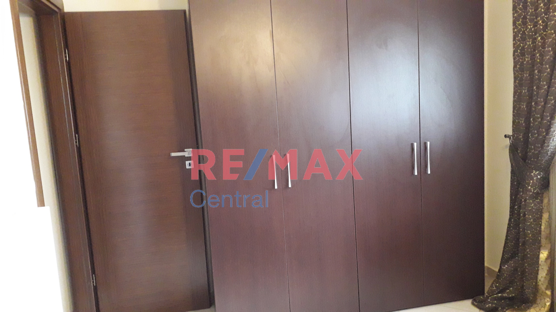 Remax Central