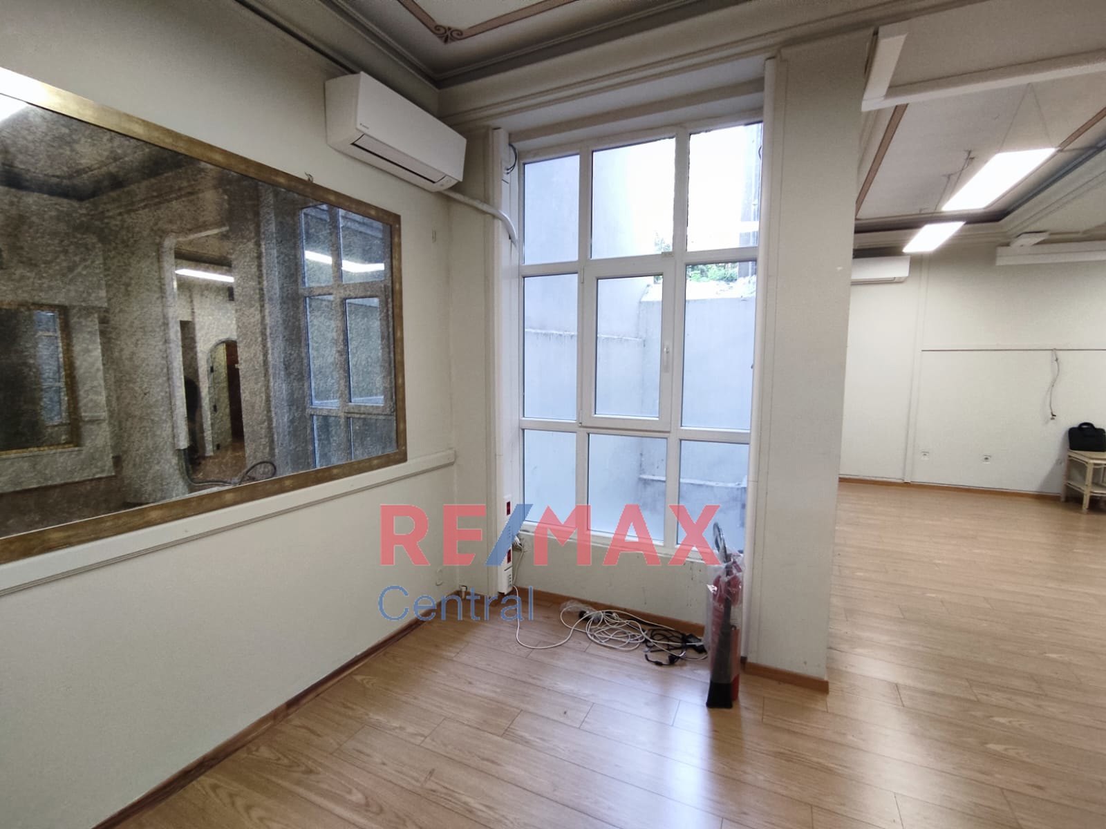 Remax Central