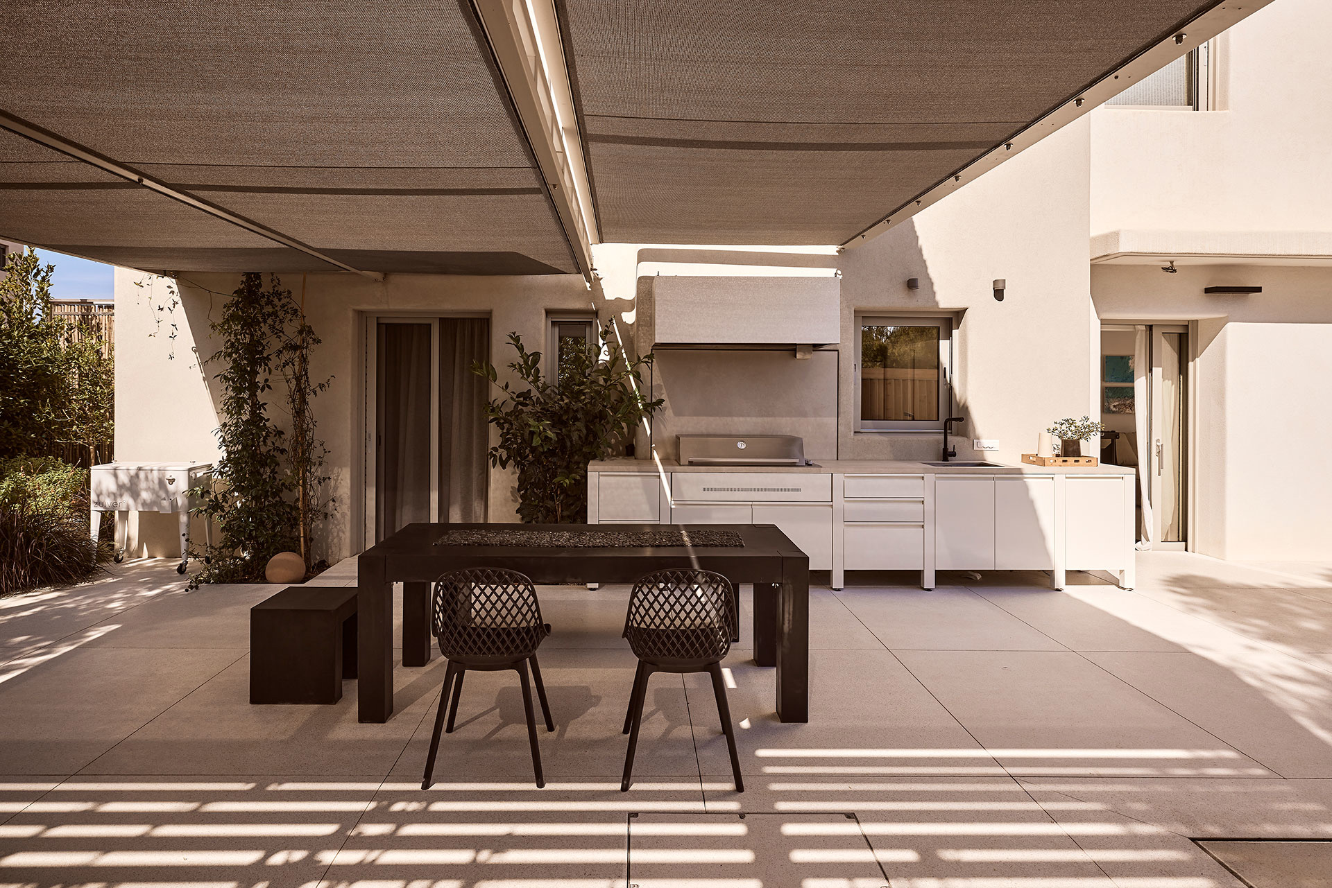 6b860717b4ac4ec09bf640815b835c8e