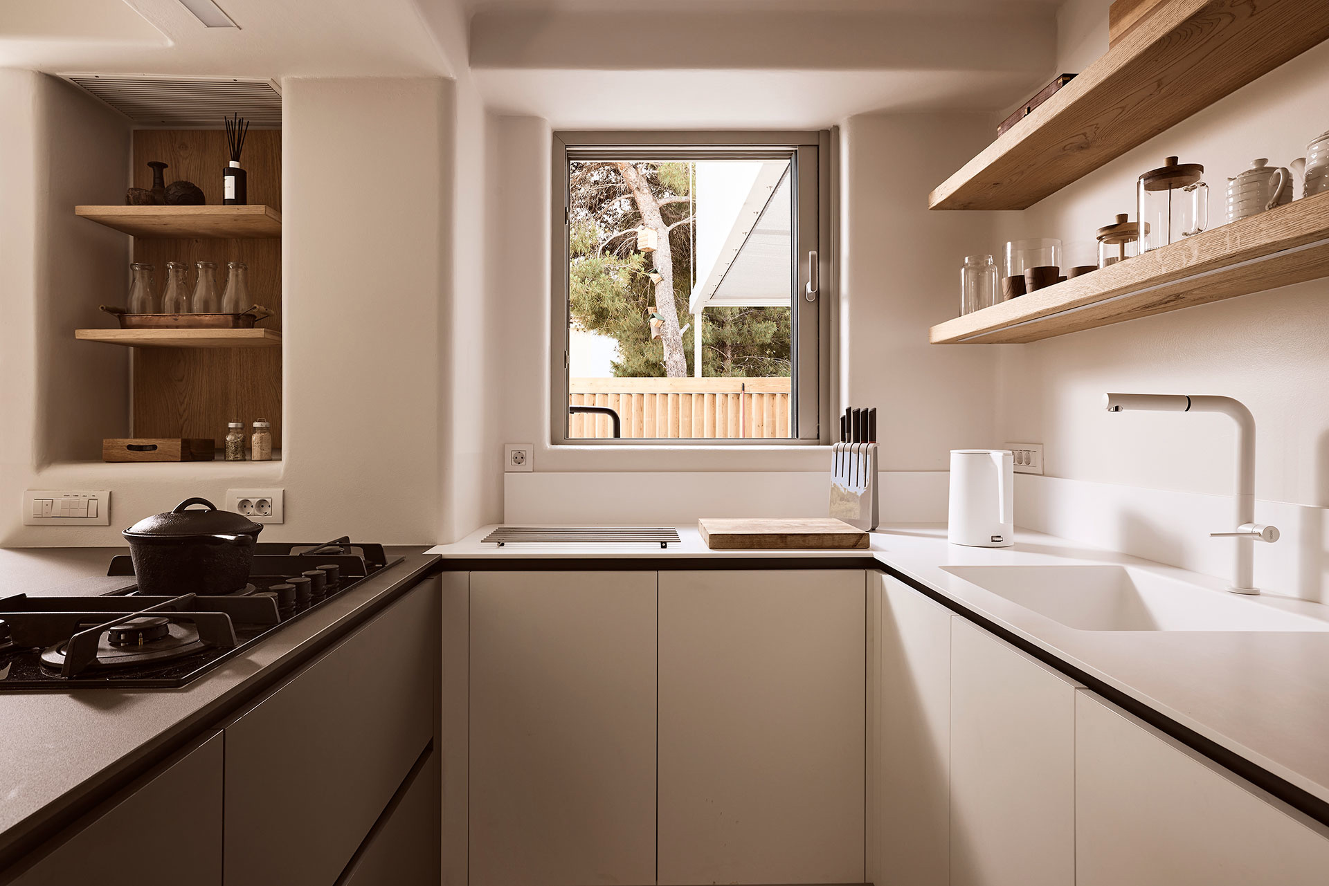 dc4b346a38844bcda18a7ad5914a96f5