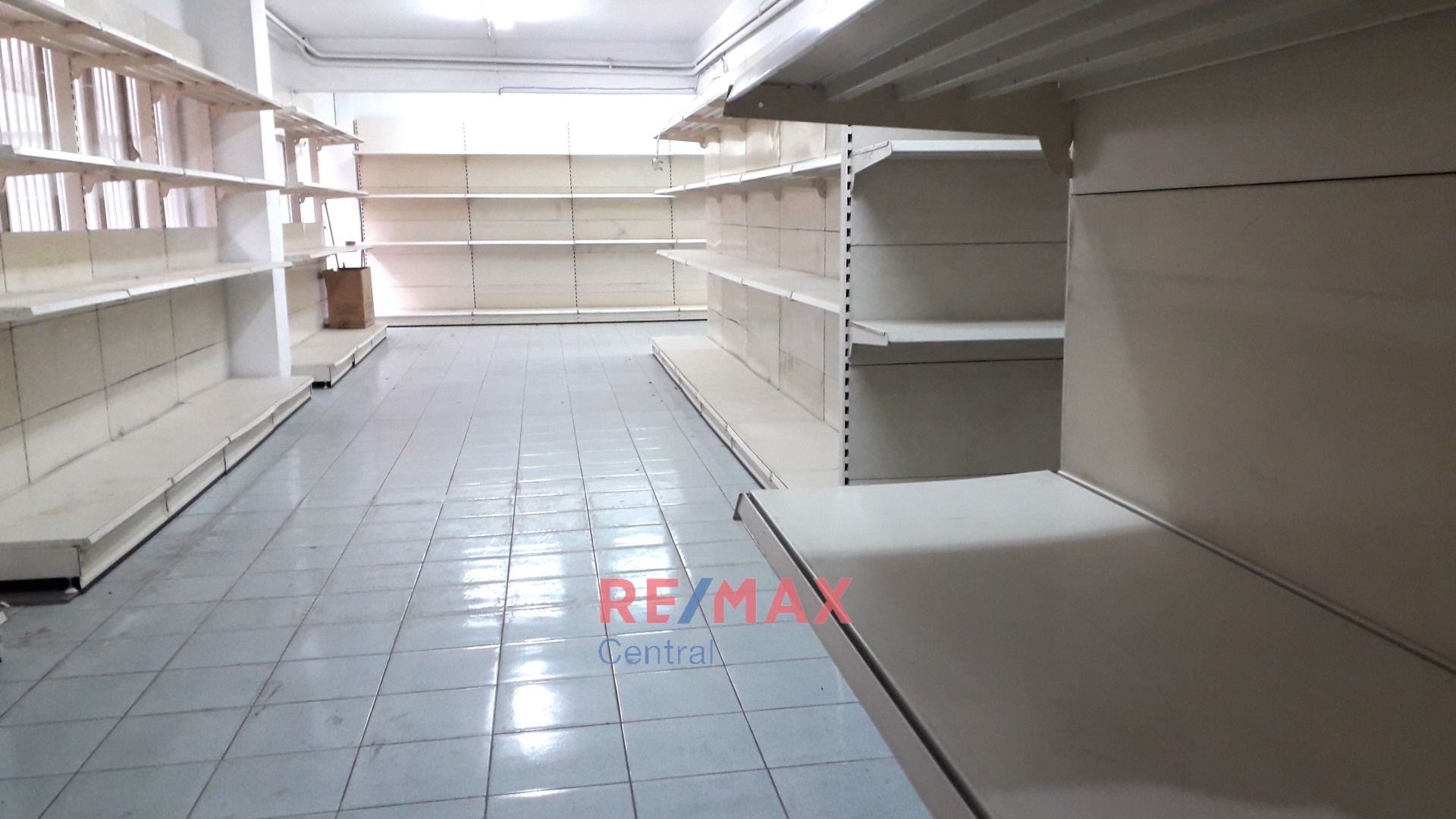 Remax Central