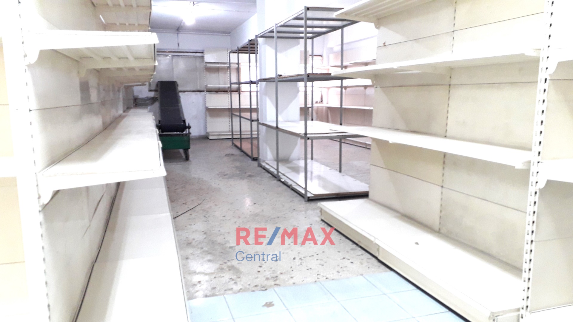 Remax Central