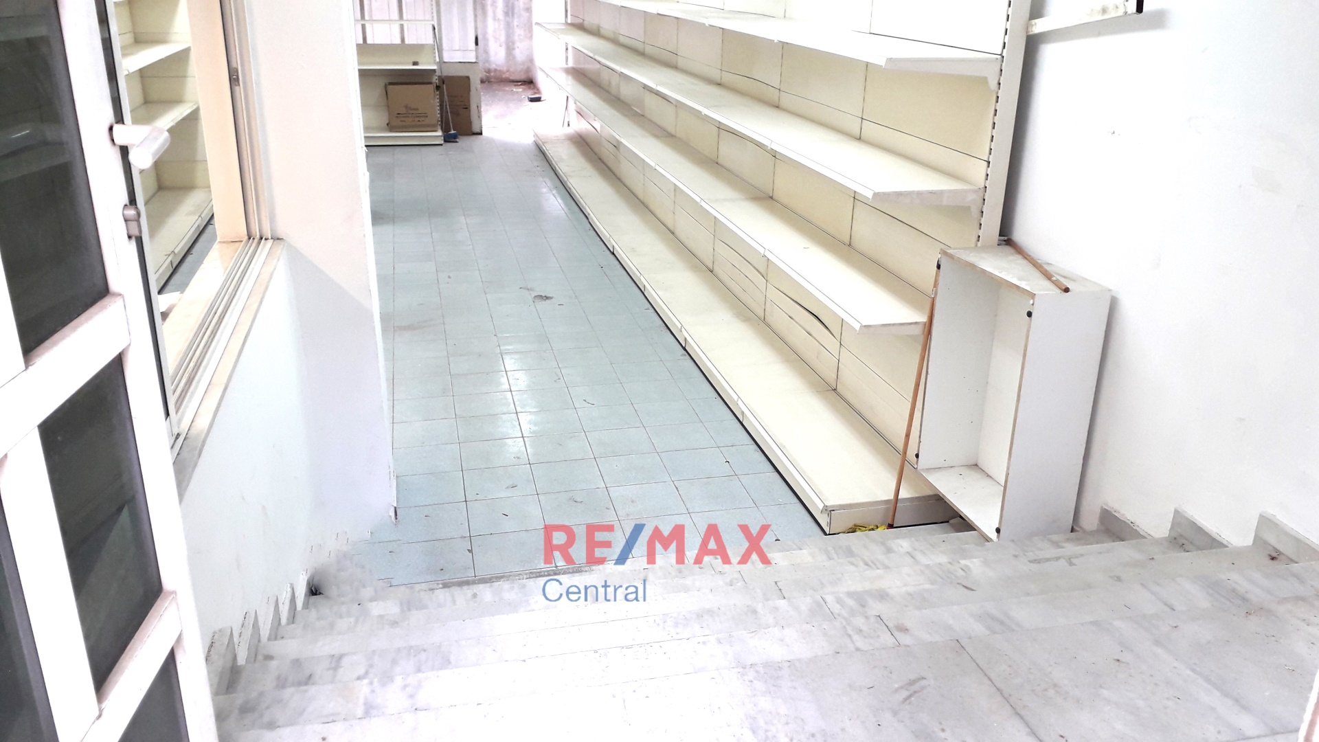 Remax Central