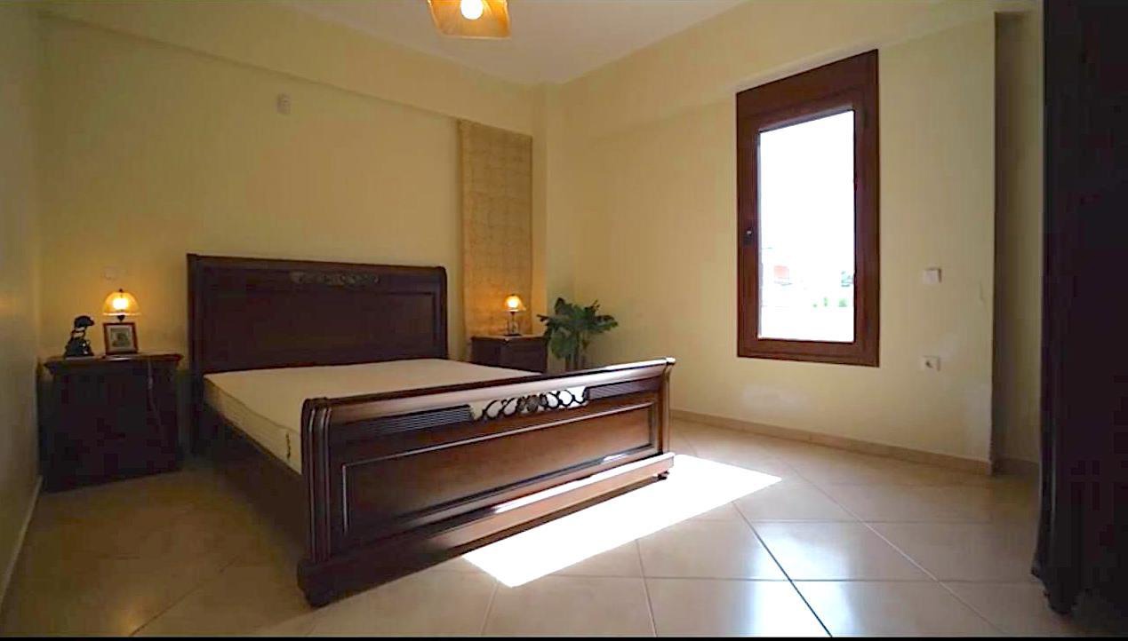 Selling Evia Real Estate