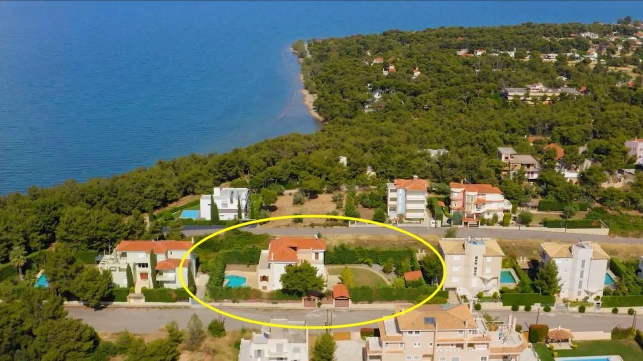 Selling Evia Real Estate