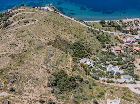Selling Evia Real Estate