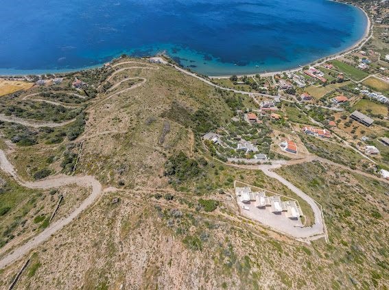 Selling Evia Real Estate