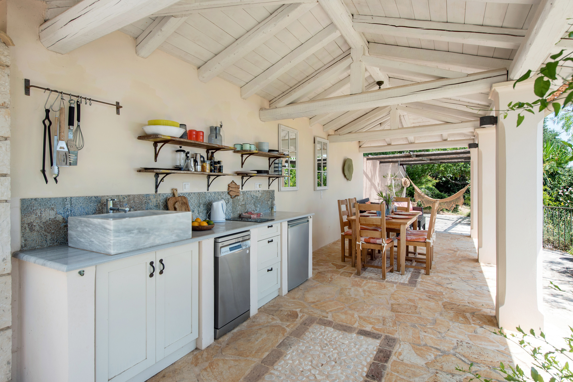 von_poll_real_estate_property_1568501_image_6