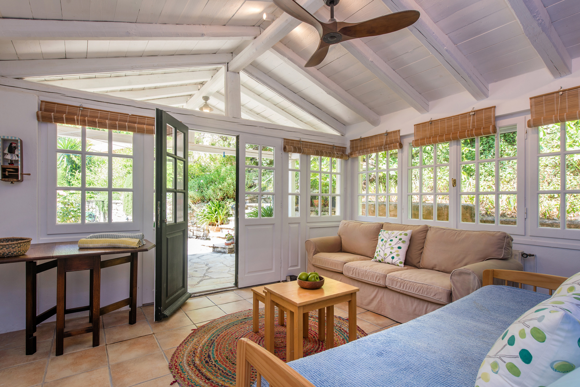 von_poll_real_estate_property_1568501_image_24