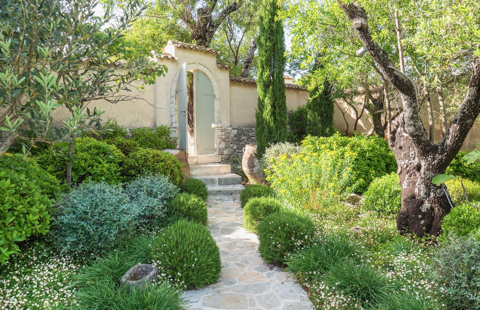 von_poll_real_estate_property_1568537_image_24