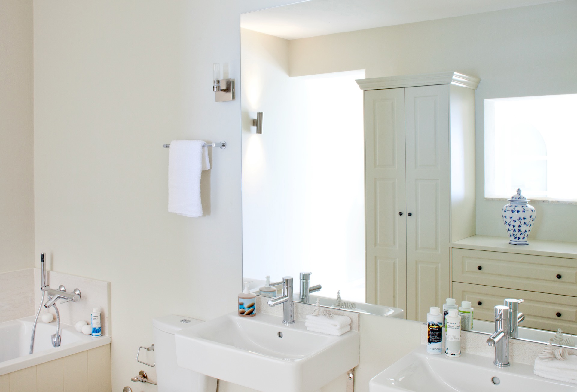 von_poll_real_estate_property_1568537_image_18