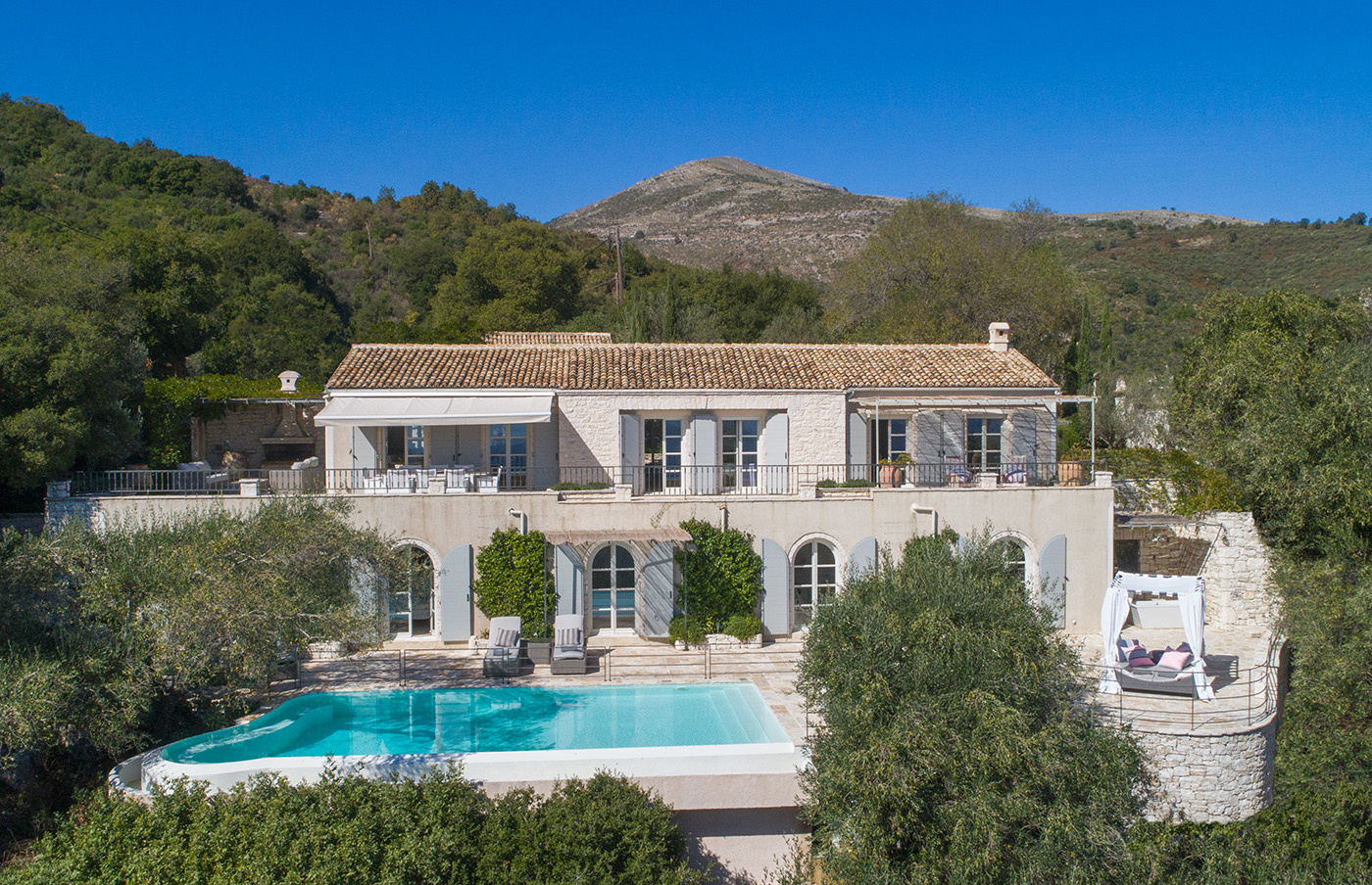 von_poll_real_estate_property_1568537_image_1