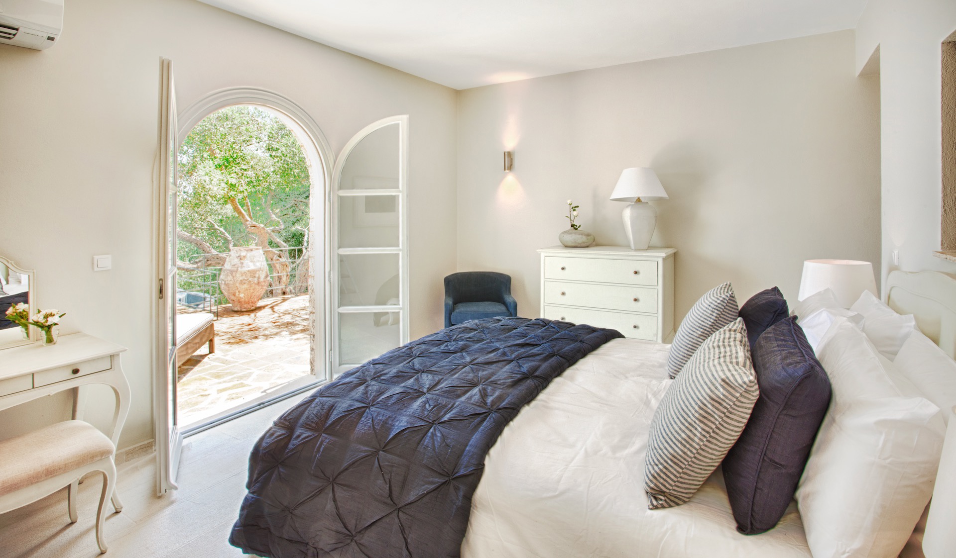 von_poll_real_estate_property_1568537_image_16
