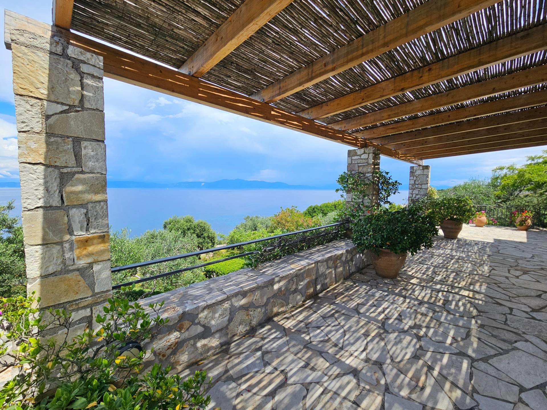 81dd5d749a09457db713ad31488c6e2c