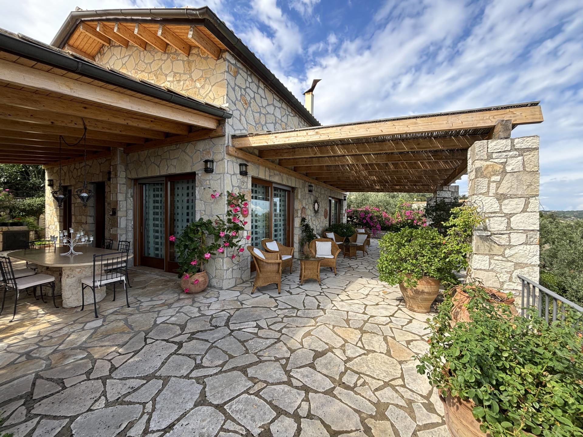 874b4d1c3c174f8598efcdaf84107090