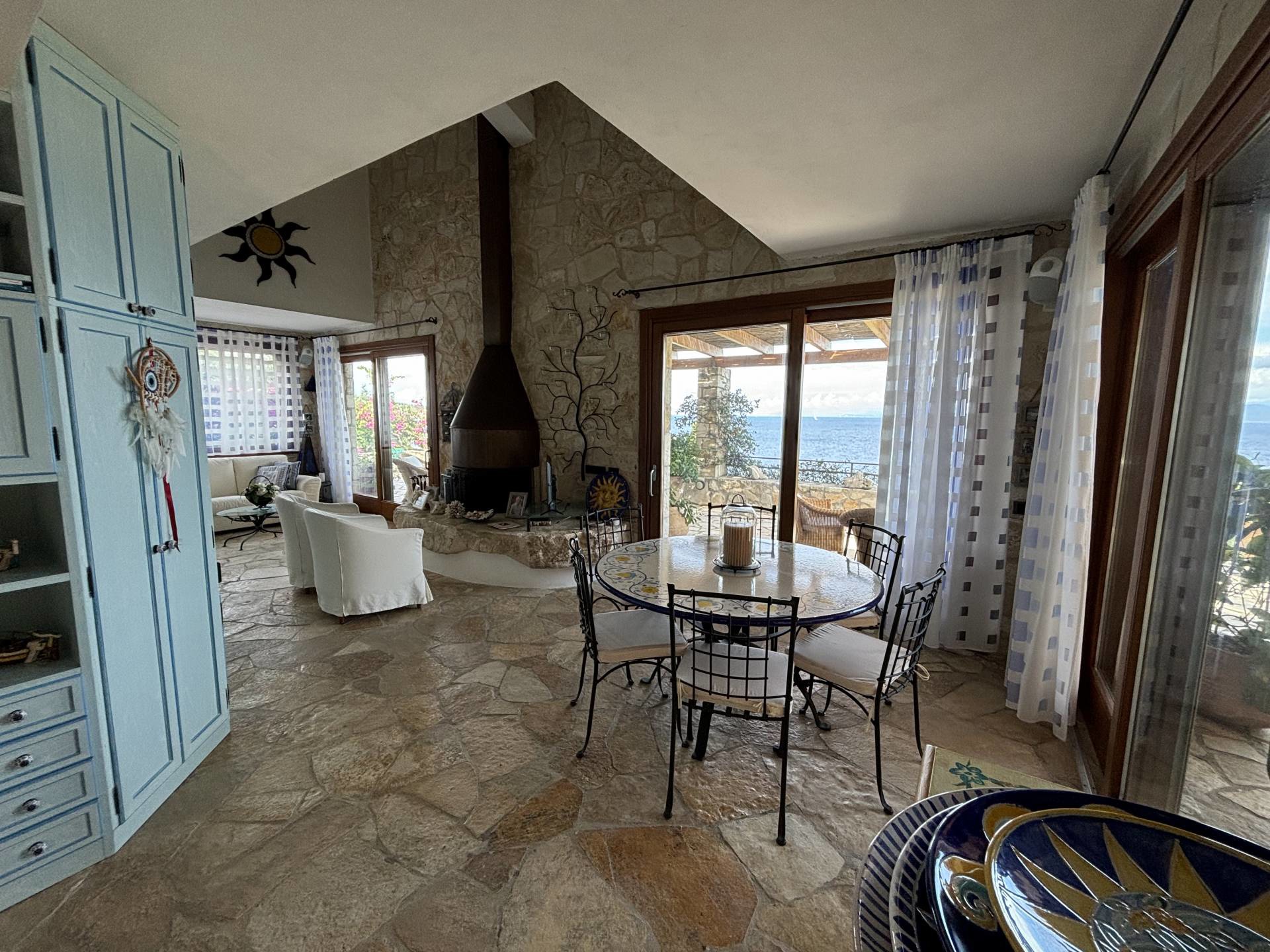 bc66b60975404f90a4a8b4b829634966