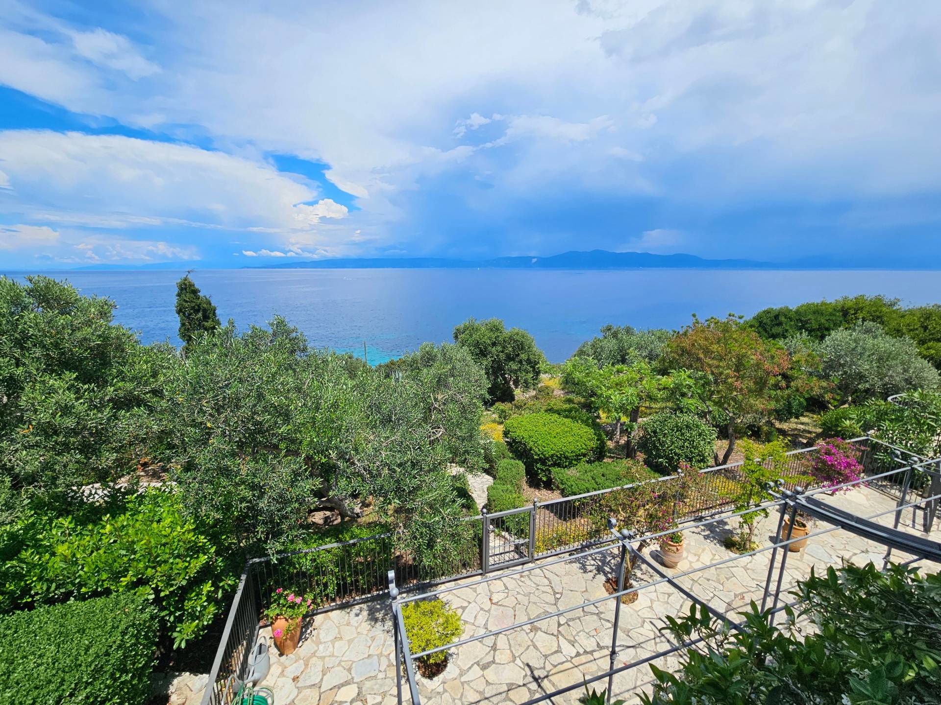 cc040d1554c74a009c69569b403ac1e5