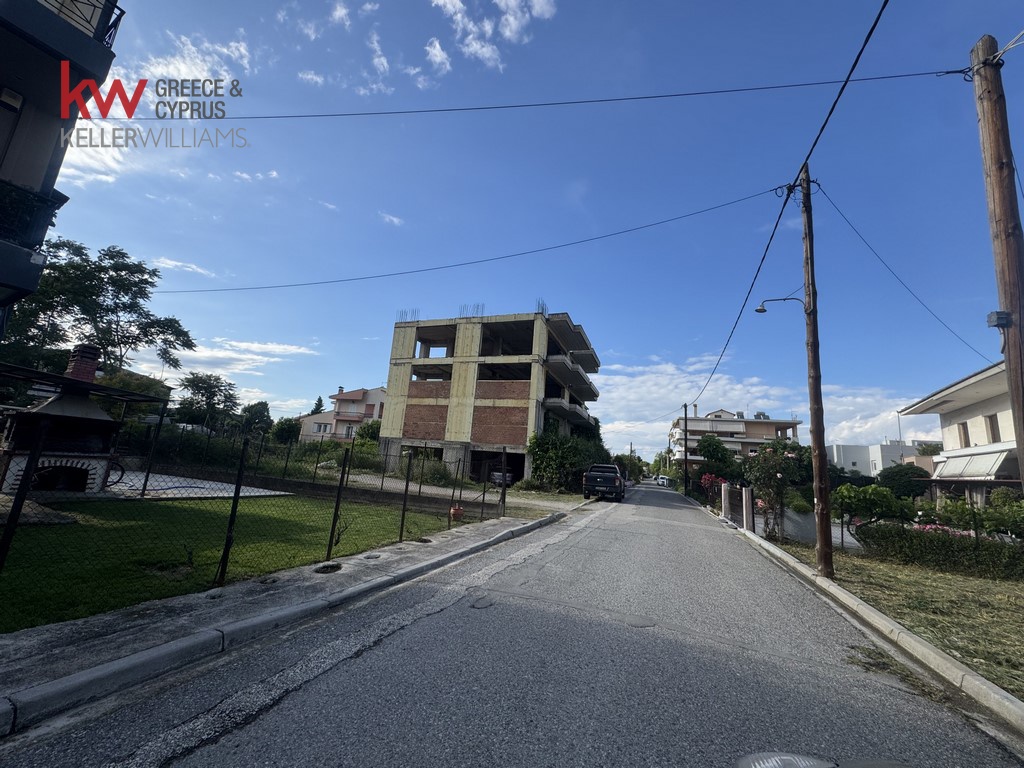 ΔΙΑΤΙΘΕΤΑΙ ΜΕΣΩ ΗΛΕΚΤΡΟΝΙΚΟΥ ΠΛΕΙΣΤΗΡΙΑΣΜΟΥ ΗΜΙΤΕΛΕΣ ΔΙΑΜΕΡΙΣΜΑ 71τ.μ., €26.000